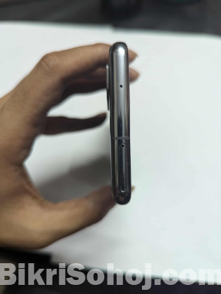 Samsung Galaxy S20 (Used)